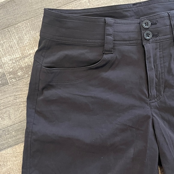 Eddie Bauer Black Mid-Length Performance Bermuda Shorts - Picture 3 of 9
